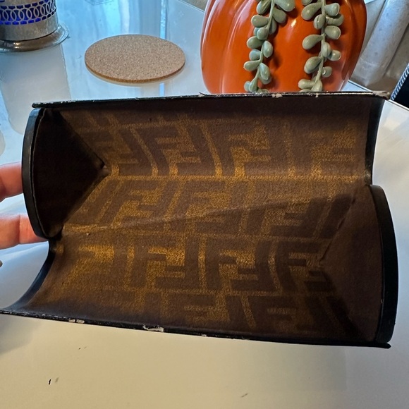 Fendi Italy UV Protection Black Sunglasses FS5227 Oversized Sunglasses - Picture 13 of 16